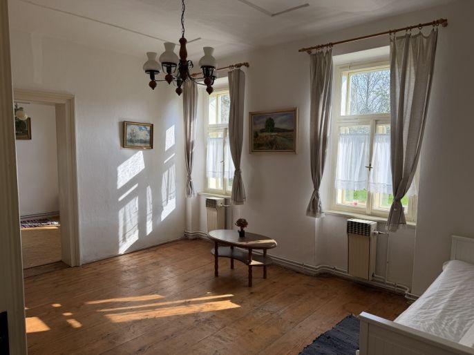 Pronájem, Byt 2+1, Leština