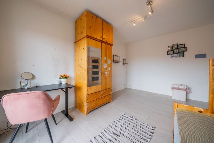 Prodej, Byt 3+1, Práče