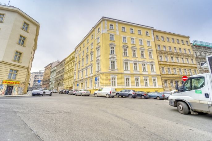 Prodej, Byt 1+kk, Praha