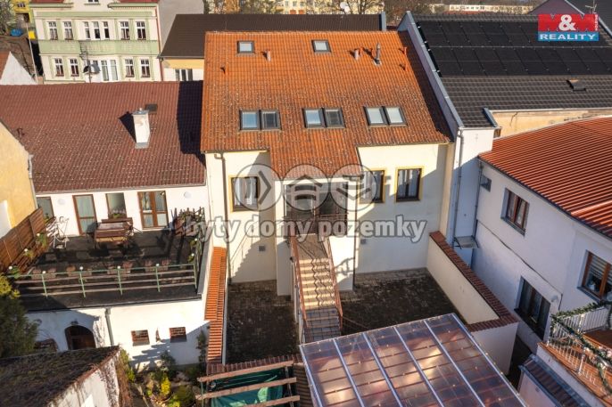 Prodej, Obchod a služby, Postoloprty