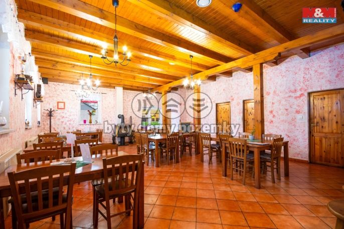 Prodej, Obchod a služby, Petřvald