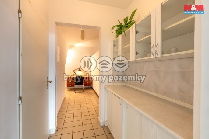 Prodej, Obchod a služby, Postoloprty