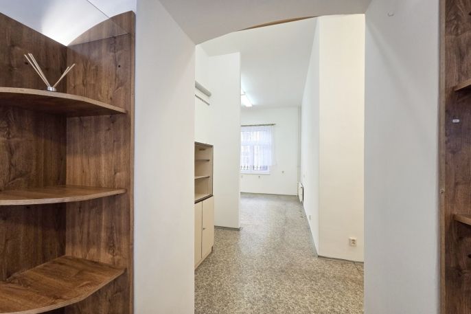 Pronájem, Obchod a služby, Karlovy Vary