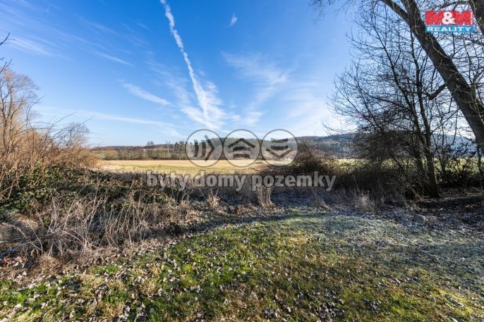 Prodej, Pole, Podluhy