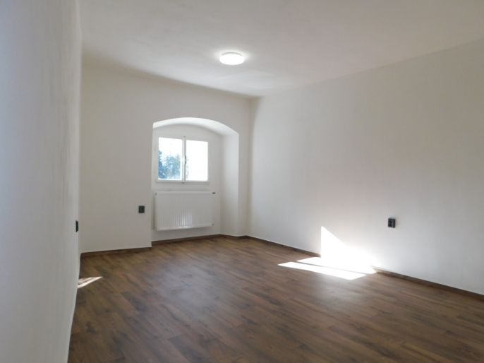 Pronájem, Byt 3+1, Cheb