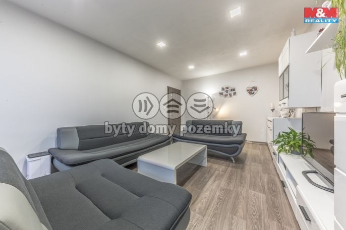 Prodej, Byt 3+1, Dobkovice