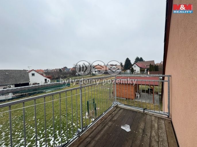 Pronájem, Byt 1+kk, Seč