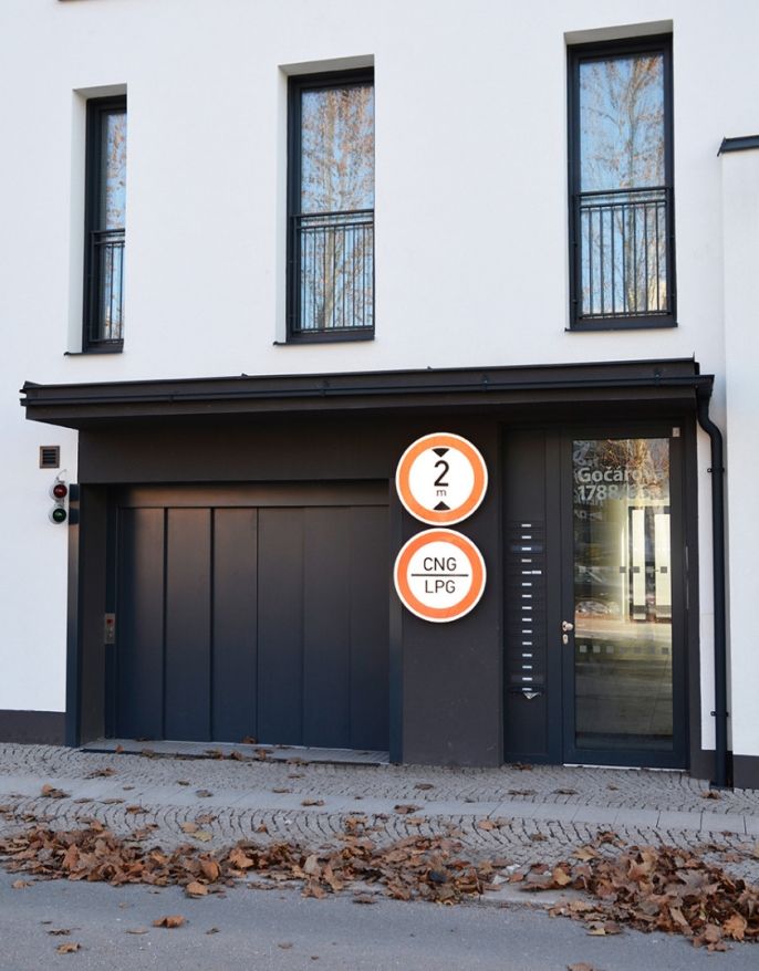 Pronájem, Garážové stání, Hradec Králové