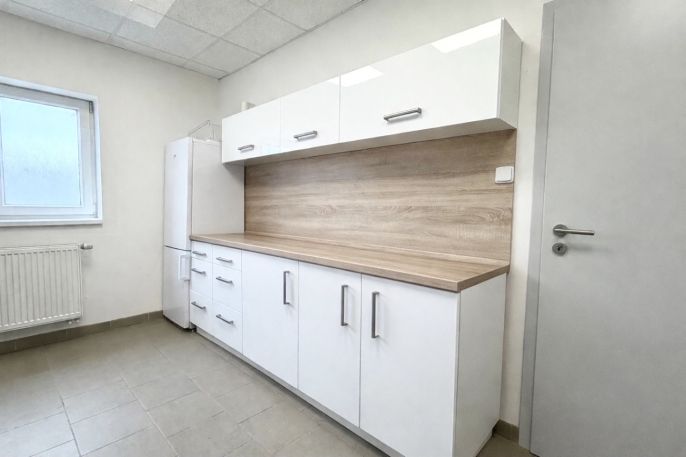 Prodej, Kancelářský prostor, Louny