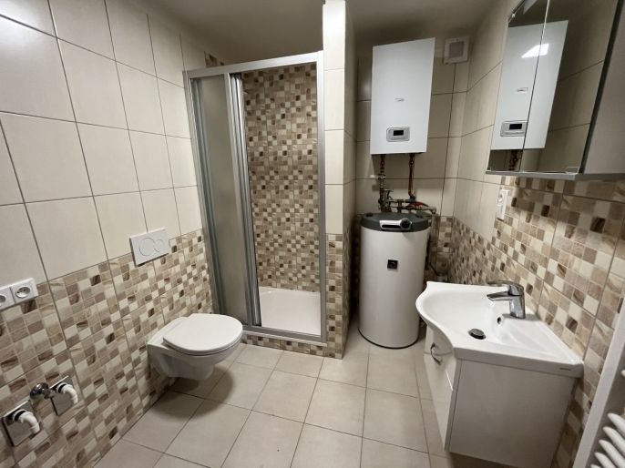 Pronájem, Byt 1+kk, Hrdlořezy