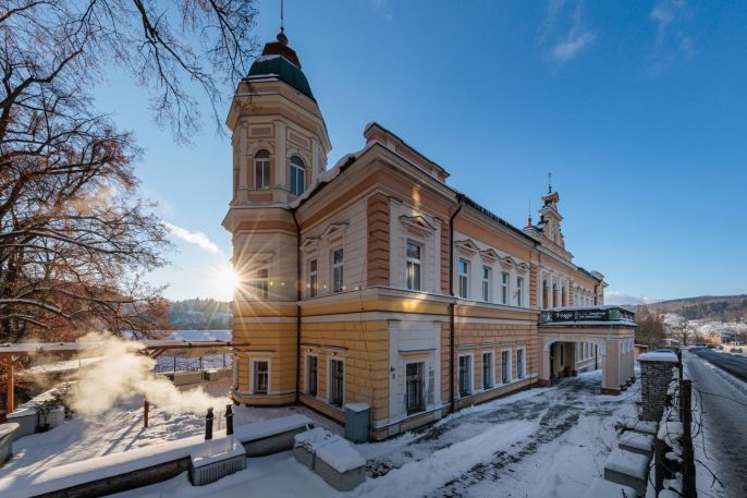 Prodej, Obchod a služby, Nejdek