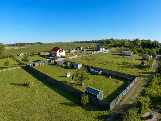 Prodej, Pozemek k bydlení, Chbany