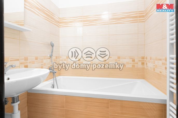 Pronájem, Byt 2+1, Petrovice