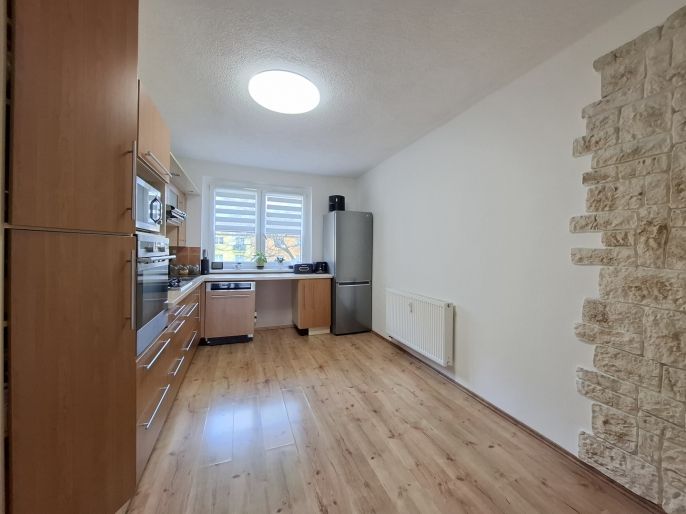 Pronájem, Byt 2+1, Ostrov