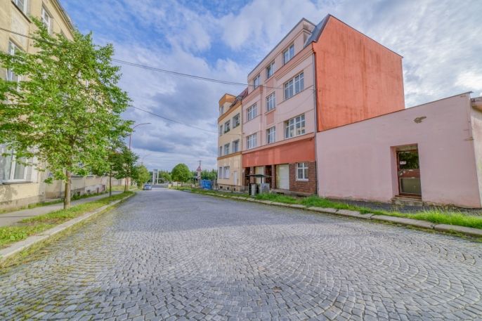 Prodej, Obchod a služby, Aš