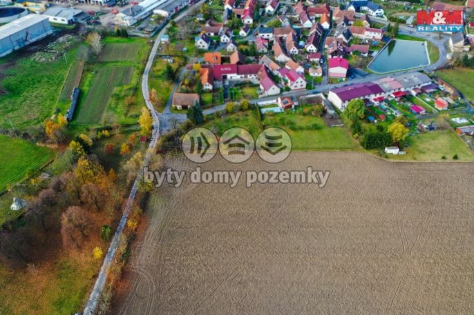 Prodej, Pole, Hradešice