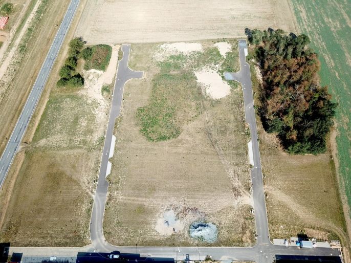 Prodej, Komerční pozemky, Valeč