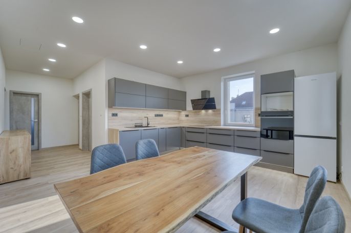 Pronájem, Byt 3+kk, Plzeň