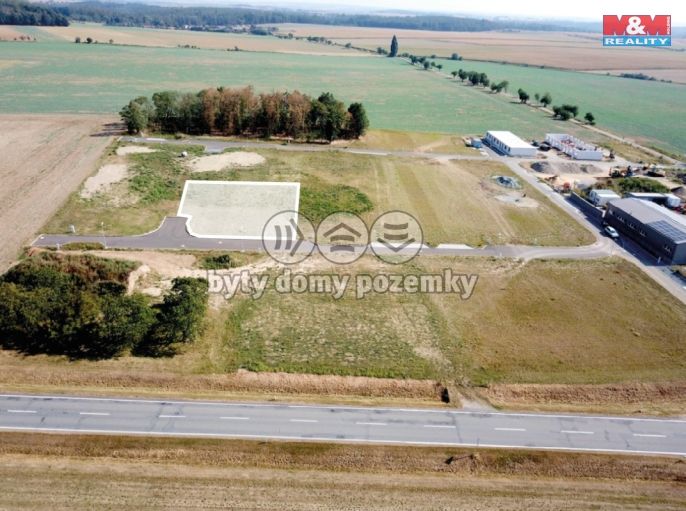 Prodej, Komerční pozemky, Valeč