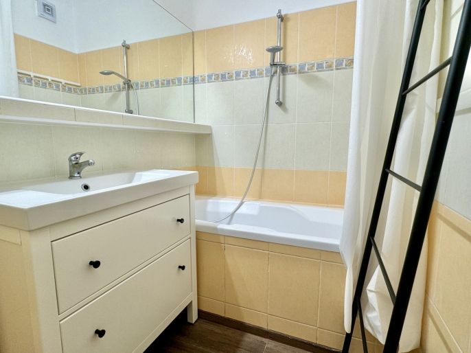 Pronájem, Byt 3+kk, Slaný