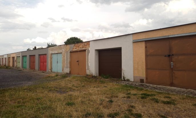Prodej, Garáž, Komárov