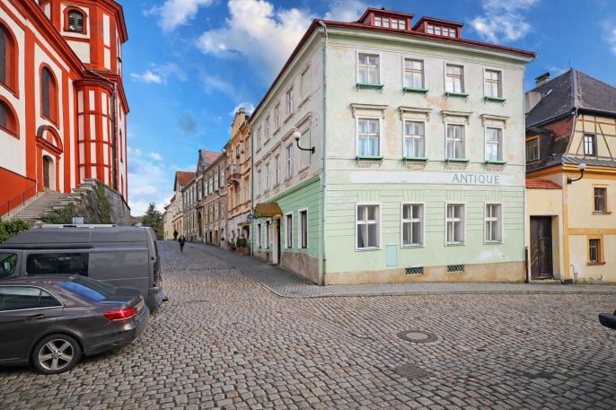 Prodej, Atypický byt, Loket