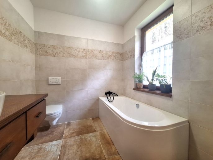 Prodej, Rodinný dům, Pohledy