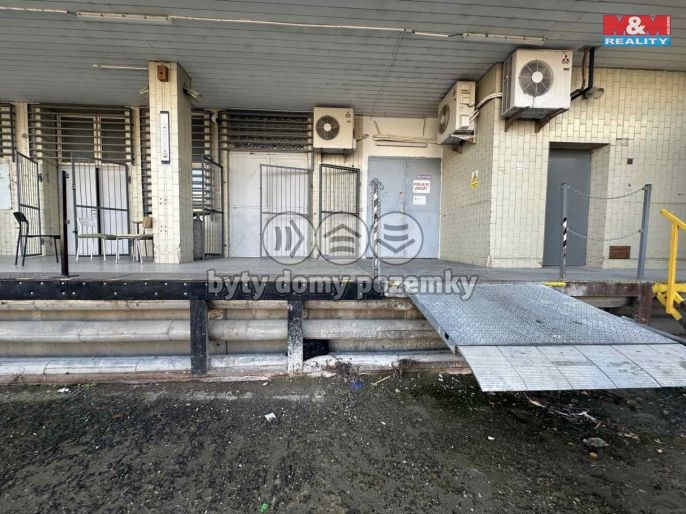 Pronájem, Obchod a služby, Štětí