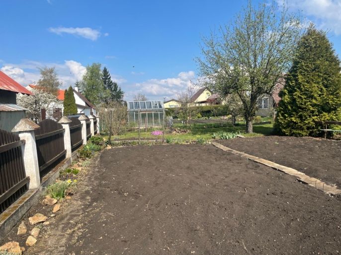 Prodej, Zahrada, Měrunice