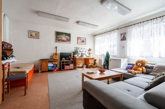 Prodej, Obchod a služby, Jemnice