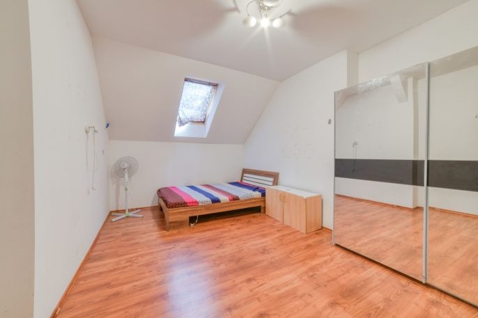Prodej, Obchod a služby, Žlutice
