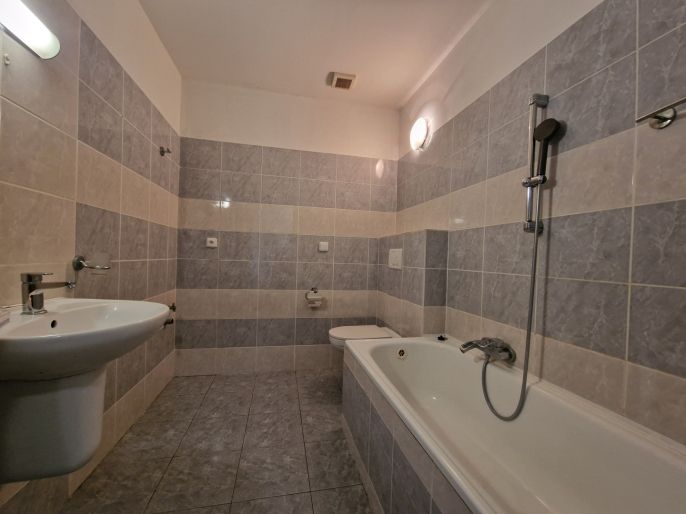 Pronájem, Byt 2+1, Úpice