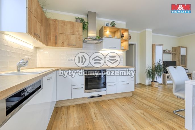 Prodej, Byt 4+kk, Vochov