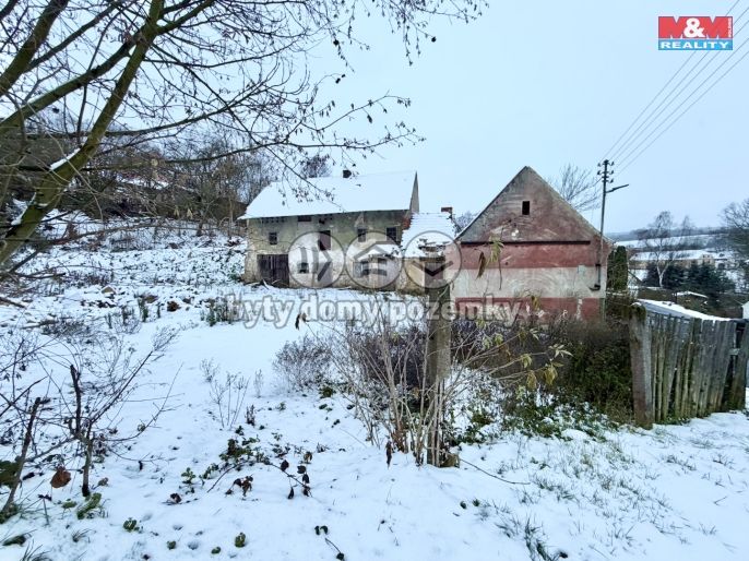 Prodej, Zemědělská usedlost, Pnětluky