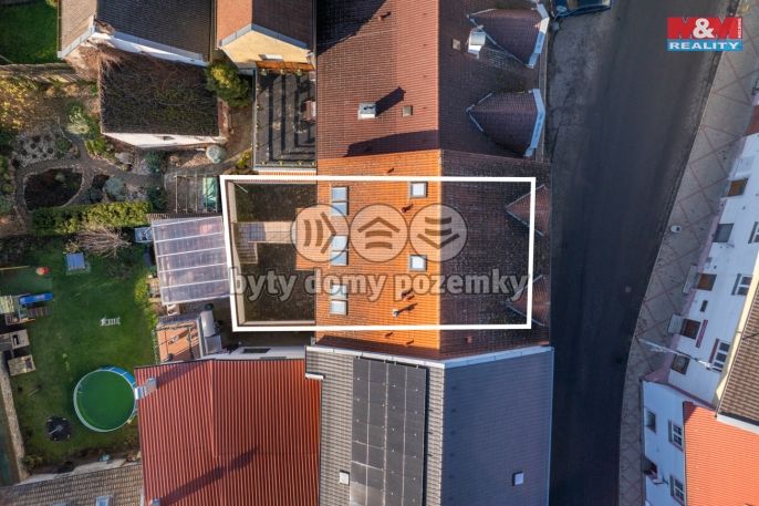 Prodej, Obchod a služby, Postoloprty