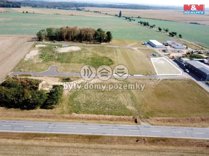 Pronájem, Komerční pozemky, Valeč