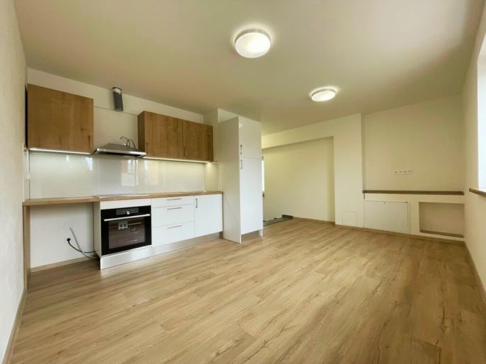 Pronájem, Byt 1+kk, Hlučín