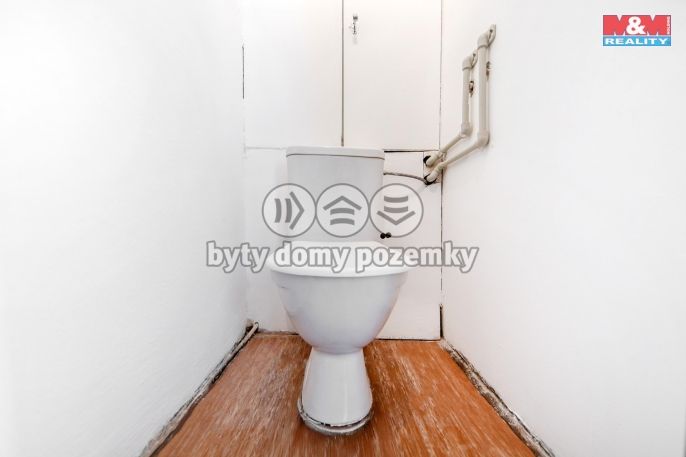 Prodej, Byt 2+1, Čestice