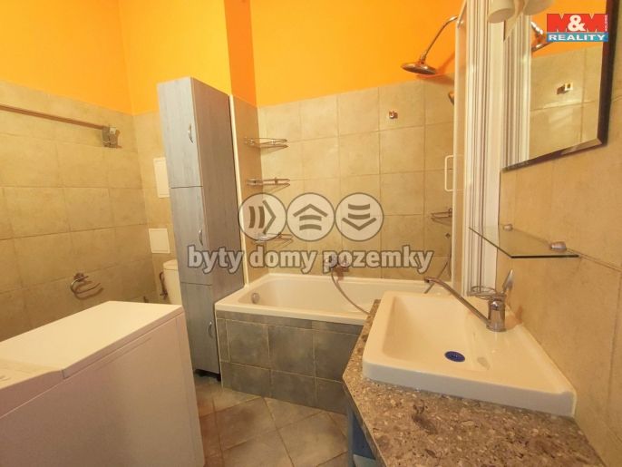 Pronájem, Byt 2+kk, Hradec Králové