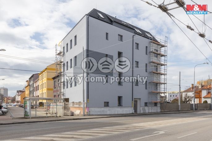 Prodej, Garážové stání, České Budějovice