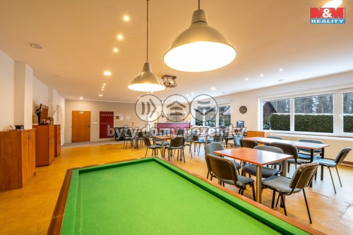 Prodej, Obchod a služby, Hejnice