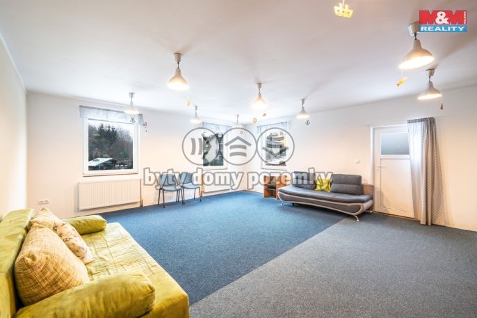 Prodej, Obchod a služby, Hejnice