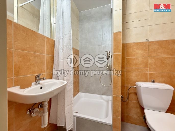 Pronájem, Byt 1+kk, Náchod