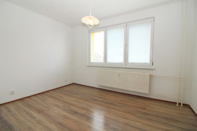 Pronájem, Byt 2+kk, Cvikov