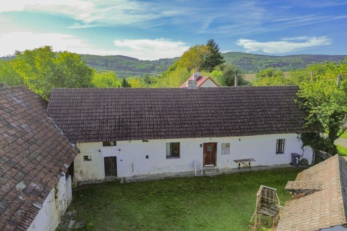 Prodej, Zemědělská usedlost, Neurazy