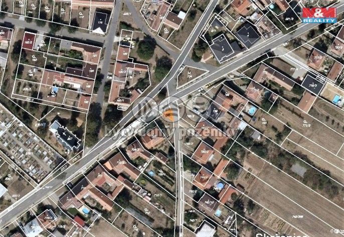 Prodej, Pole, Skoronice