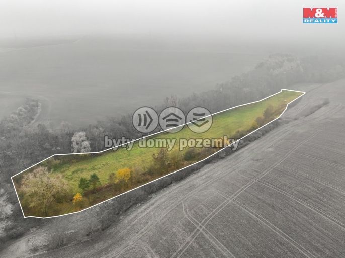 Prodej, Pole, Klobuky