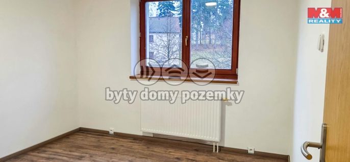 Pronájem, Byt 2+1, Chvaletice