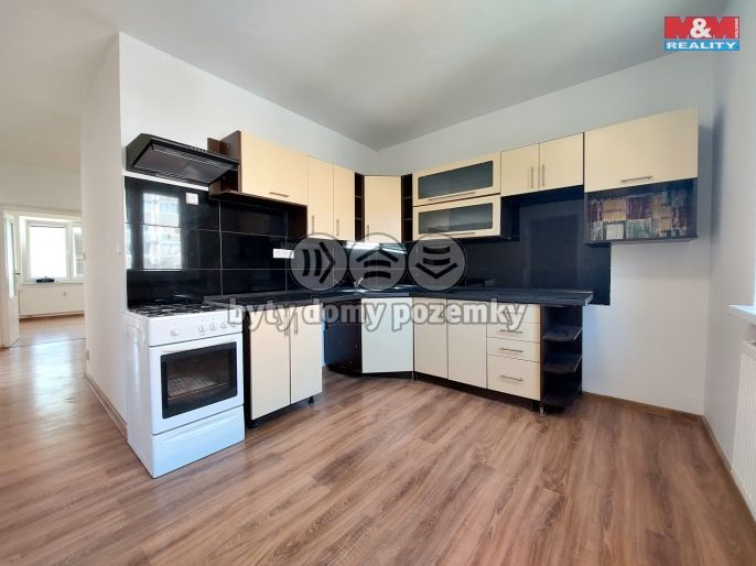 Prodej, Byt 4+1, Klášterec nad Ohří