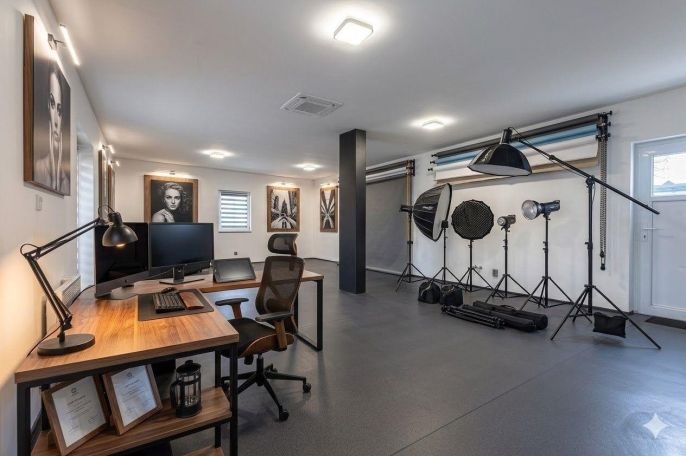 Pronájem, Obchod a služby, Mělník